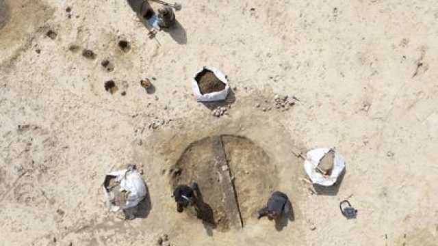 Discoveries Unveil Vikings as Skilled Ar