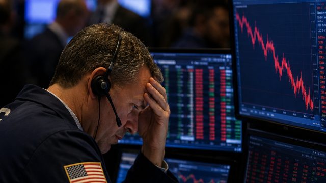Market Trends: Tech Stocks Take a Hit in Global Selloff