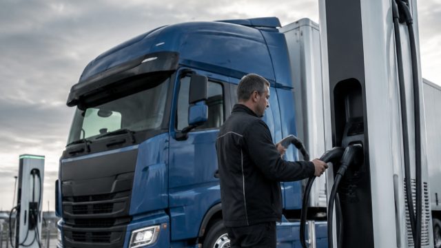 New Charging Network for Commercial Elec