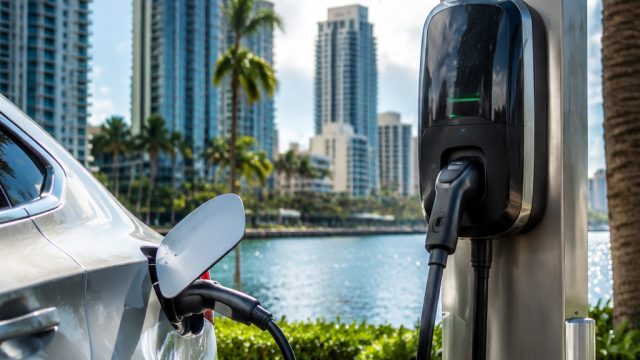 Exploring Florida's EV Charging Landscape: Insights and Rankings