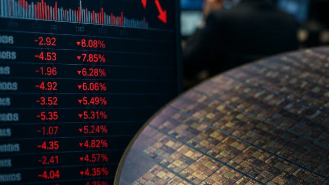 Market Shifts as Semiconductor Stocks Fa