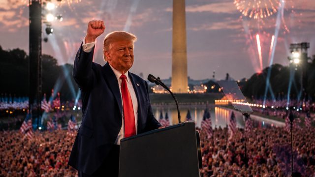 Trump Hosts Grand Rally for America's 25